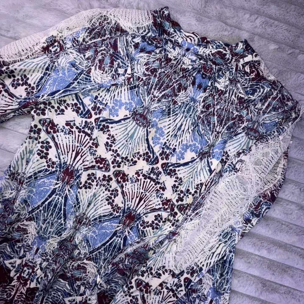 Free People Top Womens XS Tunic Snow Combo Lace Trim Floral Printed Keyhole Back